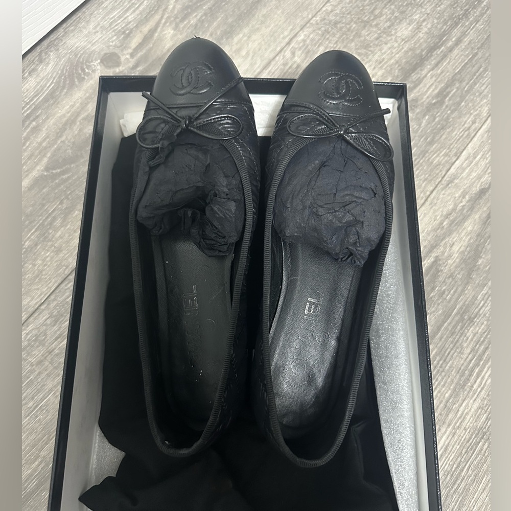 Chanel Quilted Ballet Flats Size 38 - Picture 5 of 14